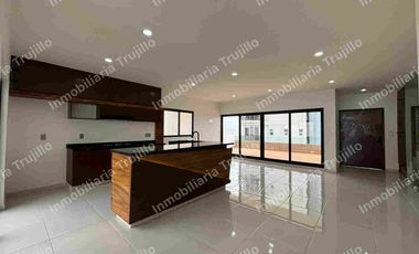 VENDO CASA EN LA RIVIERA VERACRUZANA, FRENTE A LA PLAZA EL DORADO