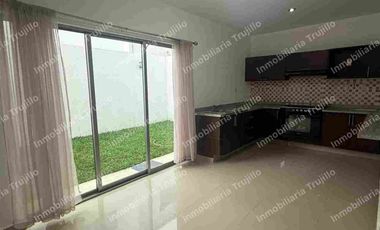 VENDO CASA EN LA RIVIERA VERACRUZANA, FRENTE A CAMELLON