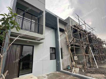 2Lantai Pinggir Jalan Raya Dekat Ke Toll Pamulang dan UiN