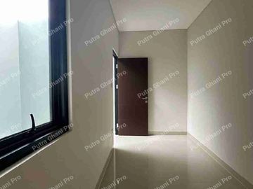 2Lantai Pinggir Jalan Raya Dekat Ke Toll Pamulang dan UiN