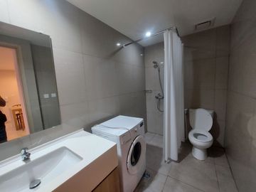 Disewakan Apartemen Orange County Tower Newport 2br 66sqm Bagus