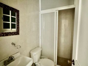 CASA EN VENTA EN METEPEC ZONA DE GALERIAS LIBRE DE GRAVAMEN