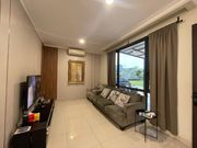 RUMAH BAGUS 3 LANTAI FULL FURNISHED CLUSTER BARU KOTA WISATA CIBUBUR JAKARTA TIMUR