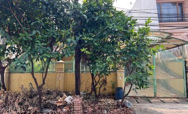 Dijual Rumah Tua Hitung Tanah Harus Renovasi Taman Surya 5 Kalideres, Jakarta Barat