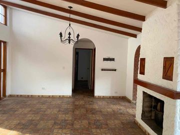 ALQUILER LINDA CASA EN CONDOMINIO, CERCA AL JOCKEY, SURCO