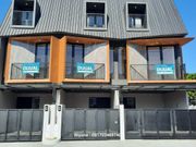 Rumah Purimas Regency Surabaya Dengan Model Casual dan memiliki Private Jacuzzi Area