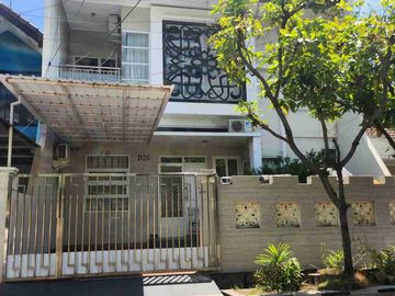 dijual Rumah modern murah Manyar Jaya 2 lantai