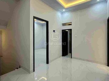 Rumah Baru Dalam Cluster Dekat Simatupang DiKebagusan Jakarta Selatan