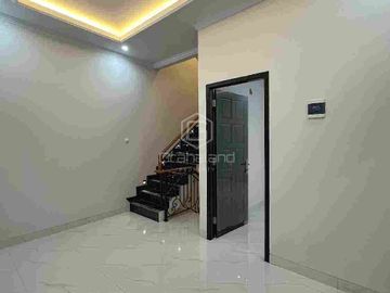 Rumah Baru Dalam Cluster Dekat Simatupang DiKebagusan Jakarta Selatan
