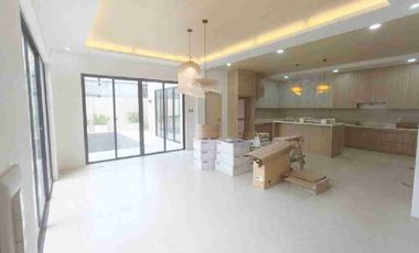 House for sale in Cebu City, Gated in Banilad , Brand new