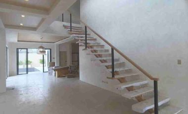 House for sale in Cebu City, Gated in Banilad , Brand new