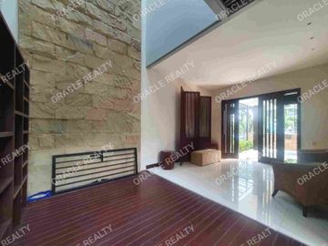 Sewa Rumah Hook Tropical Minimalis Luxury Graha Family