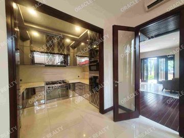 Sewa Rumah Hook Tropical Minimalis Luxury Graha Family