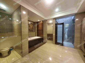 Sewa Rumah Hook Tropical Minimalis Luxury Graha Family