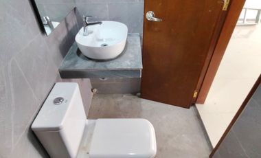 38.9 sqm big studio bare unit in Barangay Carmona, Makati for rent