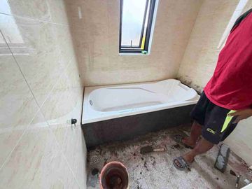 Rumah Mewah 2Lt Baru Dalam Town House di Solo Kota