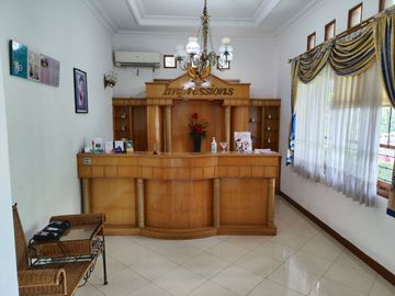 Rumah 2 lantai di Depok siap pakai Pesona Khayangan, Jawa Barat