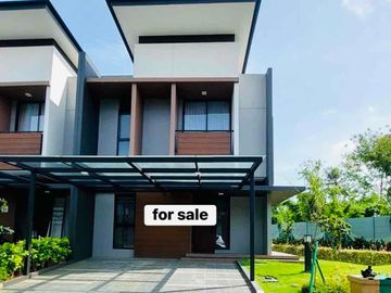 Dijual Rumah Cluster Mulberry Summarecon Bekasi  Hoek