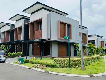 Dijual Rumah Cluster Mulberry Summarecon Bekasi  Hoek