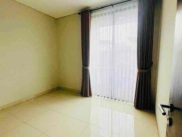 Dijual Rumah Cluster Mulberry Summarecon Bekasi  Hoek