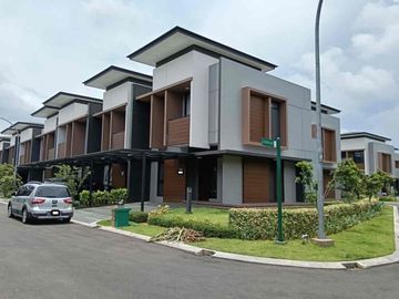 Dijual Rumah Cluster Mulberry Summarecon Bekasi  Hoek