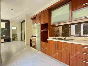 RUMAH 2 LANTAI DALAM CLUSTER KOTA WISATA CIBUBUR,SIAP HUNI