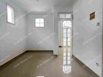 RUMAH RENOVASI DALAM CLUSTER KOTA WISATA CIBUBUR