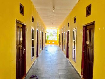 Dijual kost'an 43 kamar di plaju