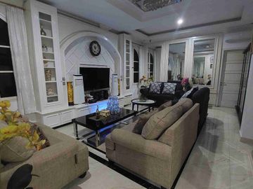 Dijual Rumah Mewah + Usaha Kontrakan & Kost di Lokasi Strategis Pondok Pinang Jakarta Selatan