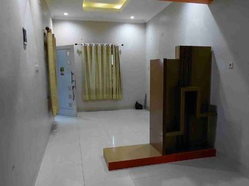 Rumah 2 lantai siap huni di bambu apus dekat pintu tol setu