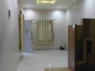 Rumah 2 lantai siap huni di bambu apus dekat pintu tol setu