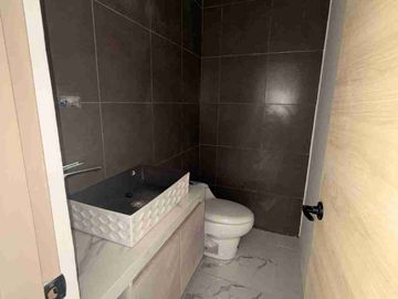 Vendo Casa de estreno en Urb. San Antonio vía Samborondon