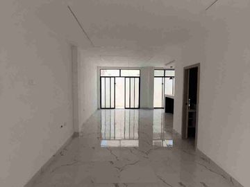 Vendo Casa de estreno en Urb. San Antonio vía Samborondon