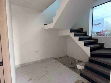 Vendo Casa de estreno en Urb. San Antonio vía Samborondon