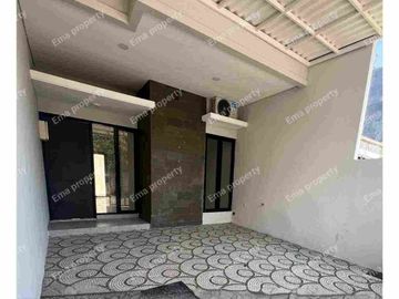 Penawaran khusus Jual rumah baru gress Kutisari Indah Utara jalan utama