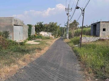 Tanah murah luas 196 meyer  malang