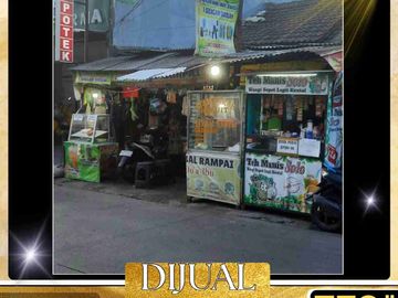 DIJUAL RUMAH JALAN UTAMA  /COCOK UNTUK TEMPAT USAHA DI PERUMAHAN HARAPAN BARU BEKASI BARAT