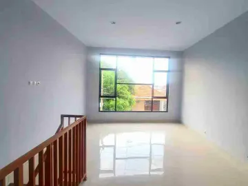 Ruko Bangunan Baru Cocok Untuk Kantor
