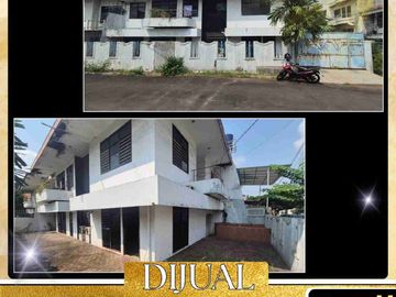 DIJUAL RUMAH 2 LANTAI  LUAS TANAH 250 M2  DI KOMPLEK GREEN VILLE JAJARTA BARAT