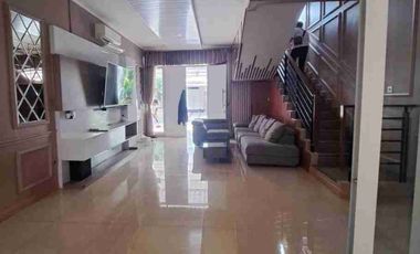 Disewakan rumah furnish 4kt di Magnolia Summarecon Bekasi