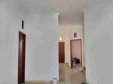 Rumah Cantik di Komplek Billymoon Pondok Kelapa - Duren Sawit