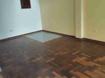 CASA EN VENTA COMO TERRENO