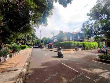 Di Jual Rumah Mewah 2 Lantai Di Pulomas, Jalan Pacuan Kuda Raya, Jakarta Timur