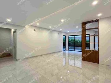 RUMAH MODERN RENOVASI TOTAL,BOULEVARD LEGENDA WISATA CIBUBUR