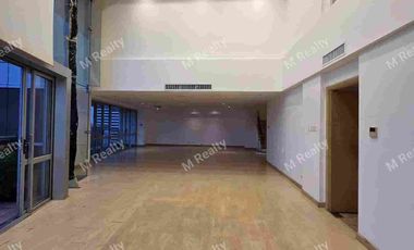 Penthouse in BGC for Lease
