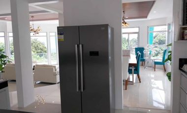 Mansion w/ Pool OVERLOOKING TAAL in San Jose, Tagaytay for SALE! 570 sqm at 45M