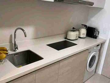 Mandani Bay Loft Type Unit FOR SALE