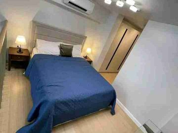 Mandani Bay Loft Type Unit FOR SALE