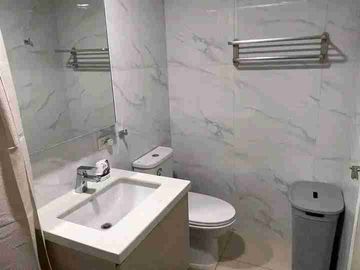 Mandani Bay Loft Type Unit FOR SALE