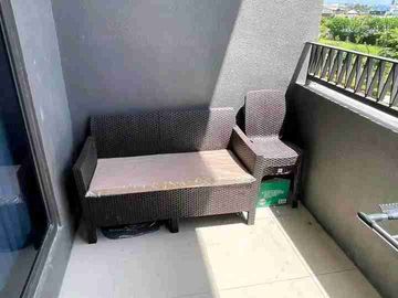 Mandani Bay Loft Type Unit FOR SALE